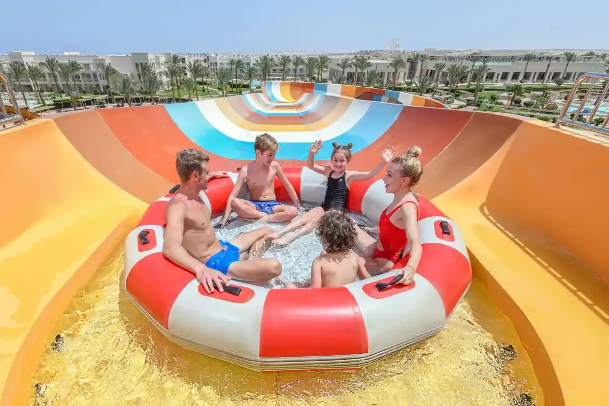 Аквапарк Makadi Water World — водные горки в Хургаде